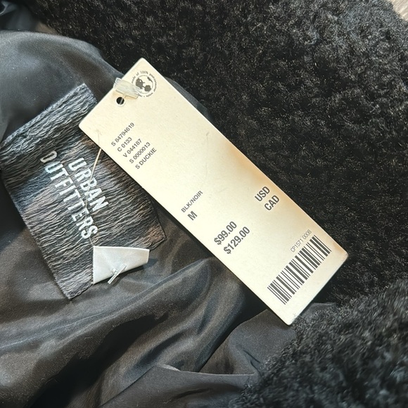 NWT  UO Duckie Faux Shearling Collar Puffer Jacket black M - Picture 5 of 6
